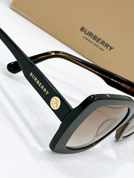 Picture of Burberry Sunglasses _SKUfw77360903fw